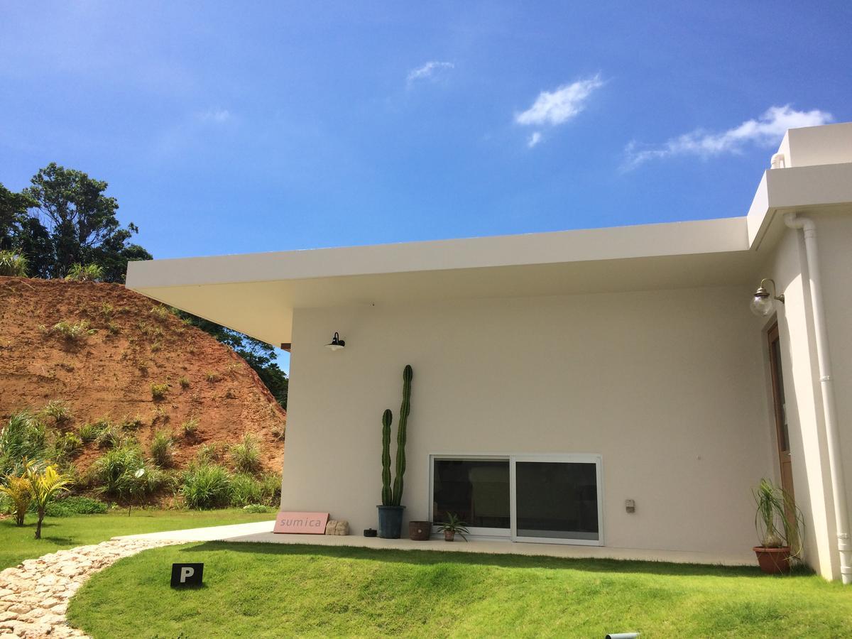 Sumica Bed and Breakfast Okinawa Buitenkant foto