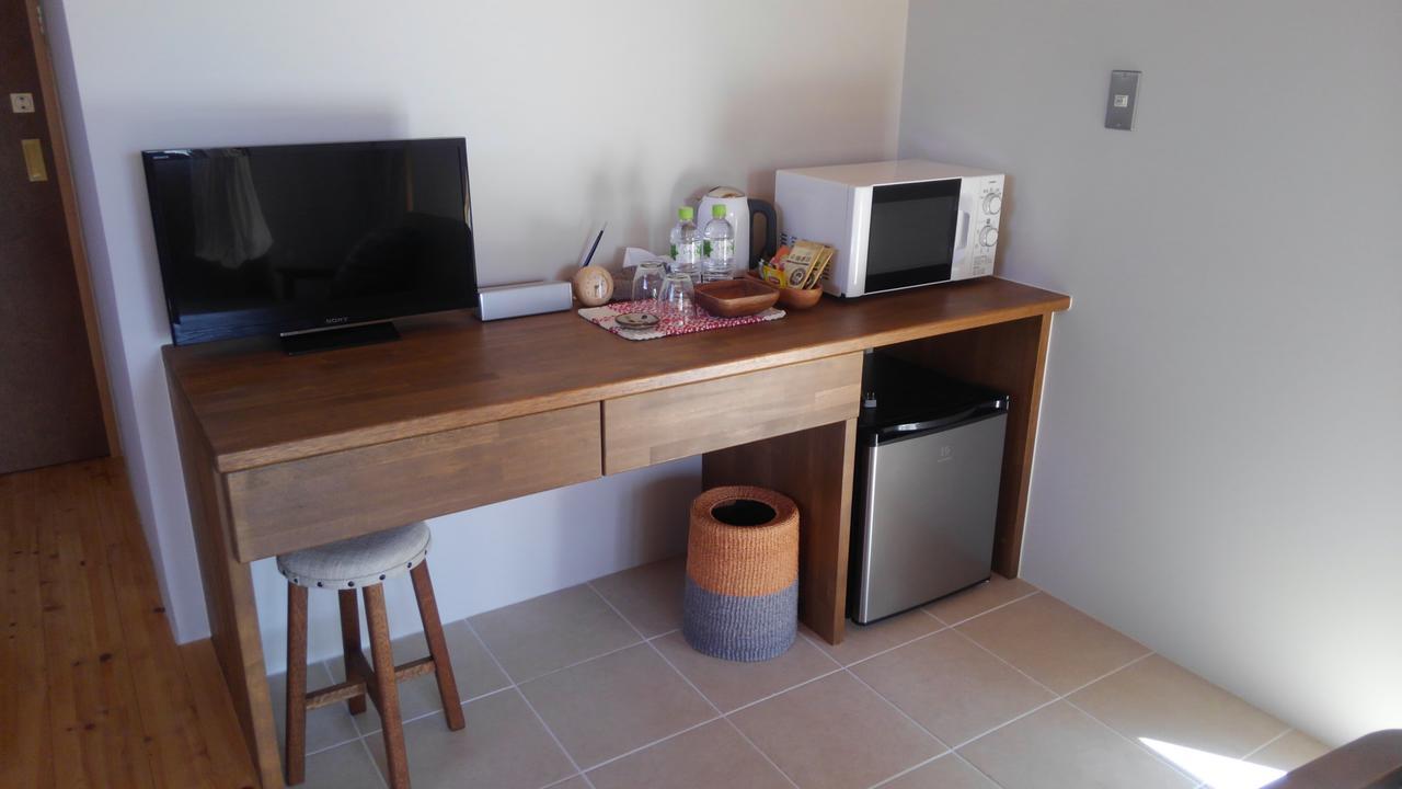 Sumica Bed and Breakfast Okinawa Buitenkant foto